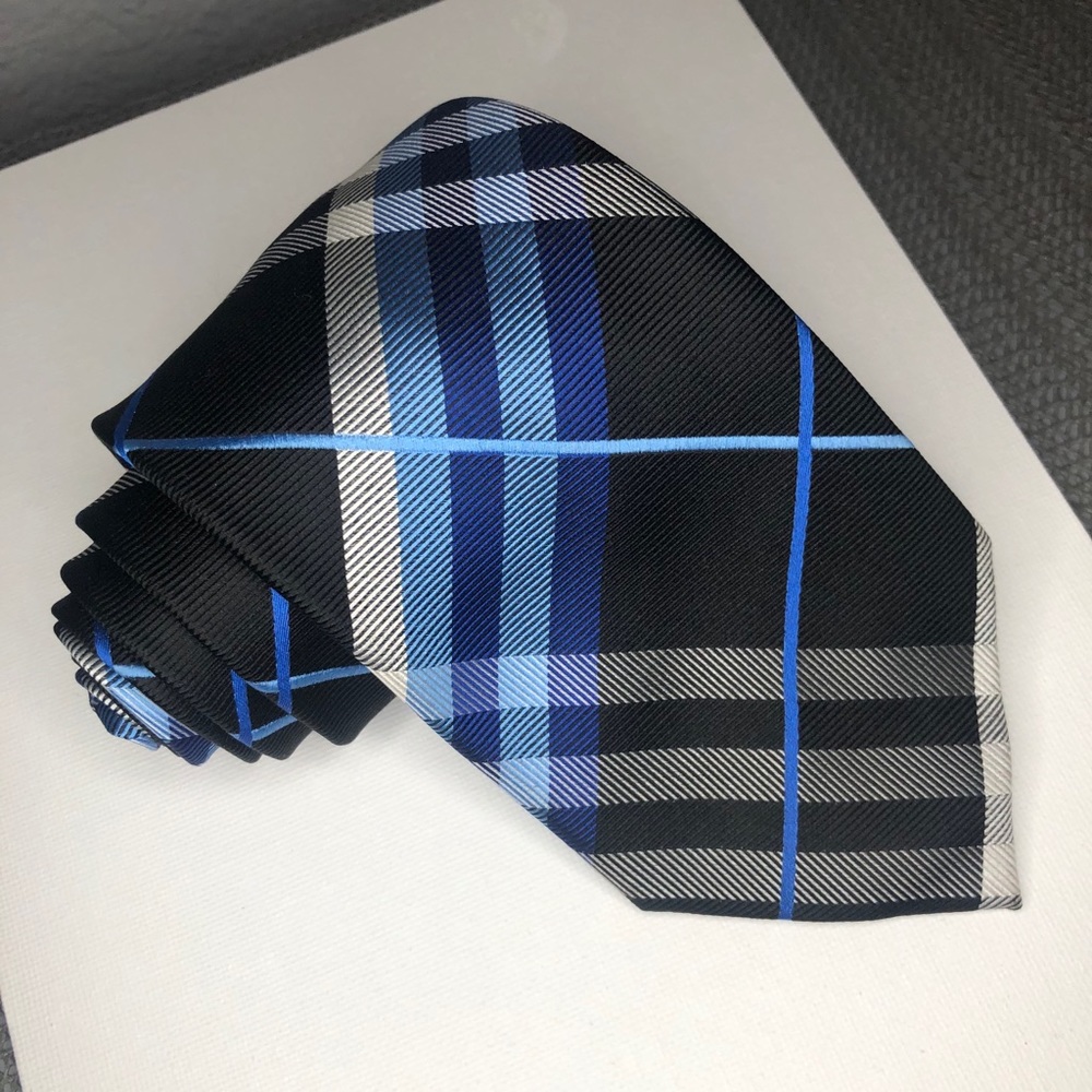 Tie - Picture 4 of 5